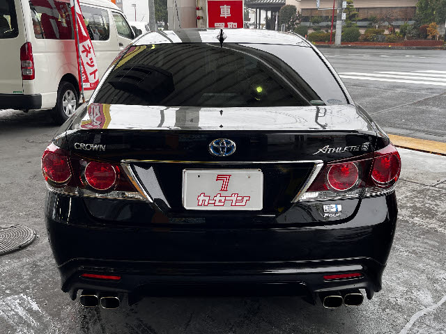 クラウンハイブリッド