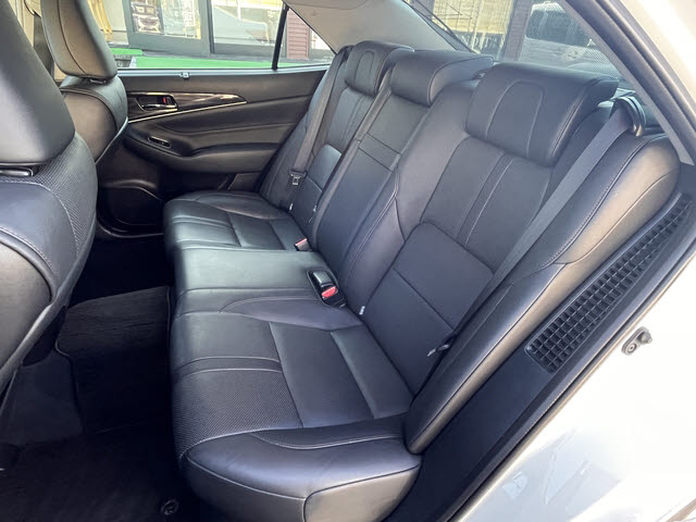 クラウンハイブリッド