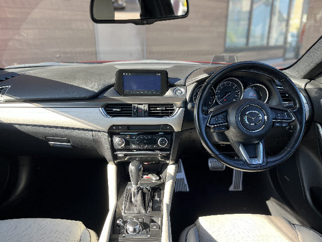 アテンザセダン