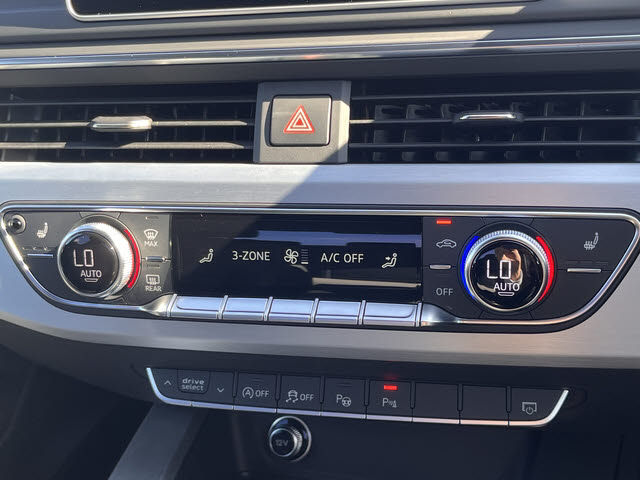 アウディーＡ４