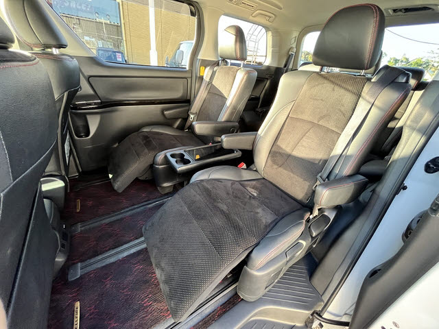 ヴェルファイア