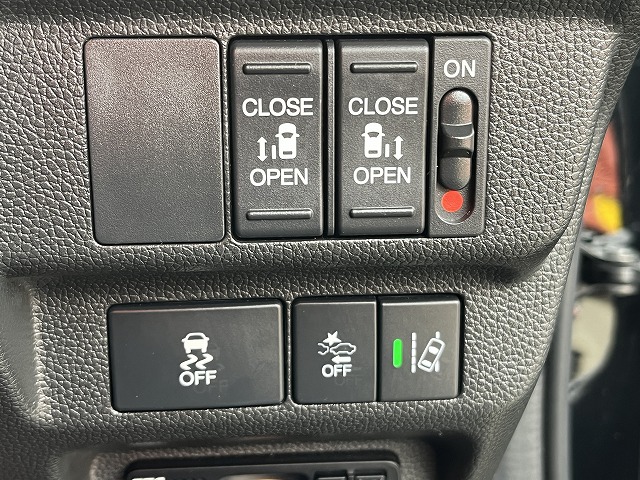 フリードプラス