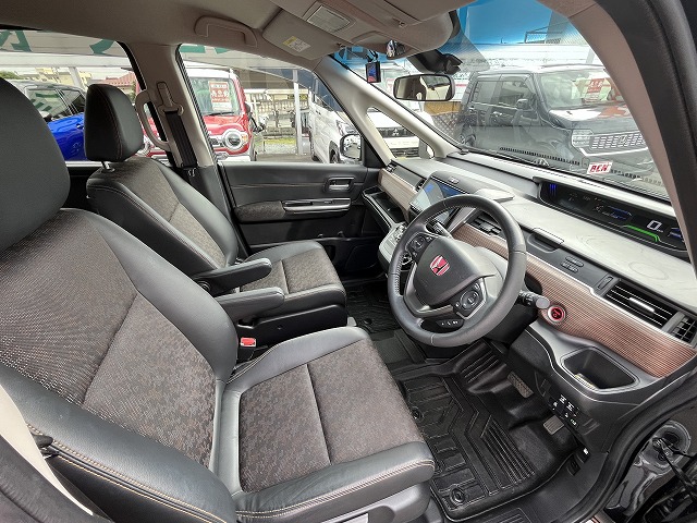 フリードプラス