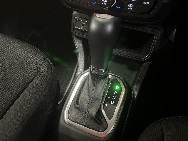 ジープレネゲード