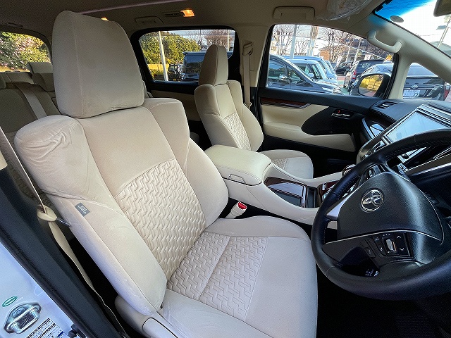 アルファードハイブリッド