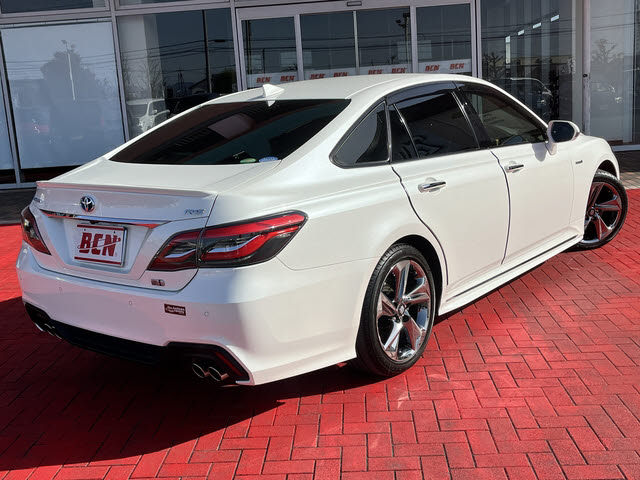 クラウンハイブリッド