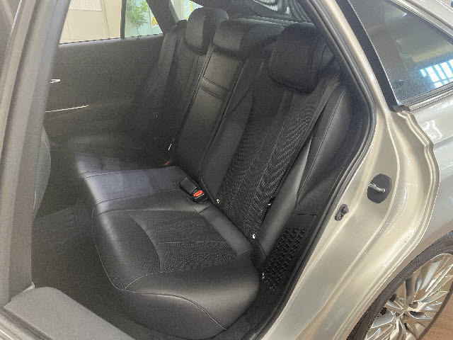 クラウンハイブリッド