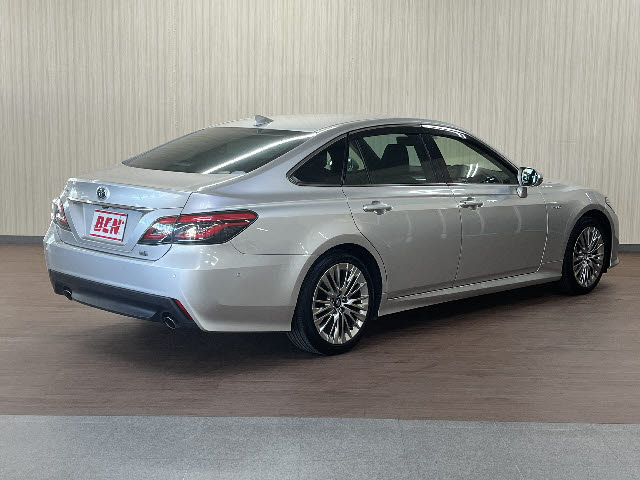 クラウンハイブリッド