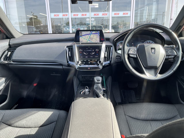 クラウンハイブリッド