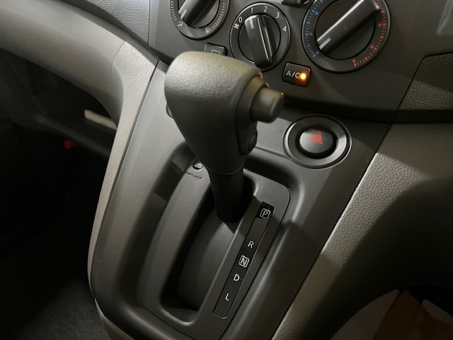 ＮＶ２００バネット