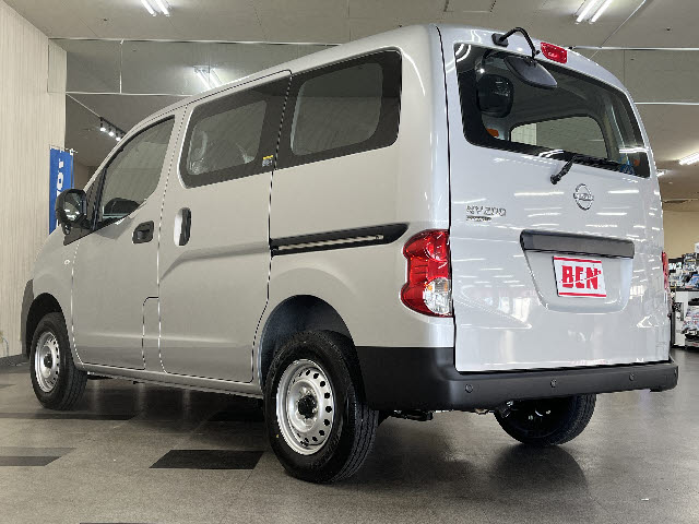 ＮＶ２００バネット