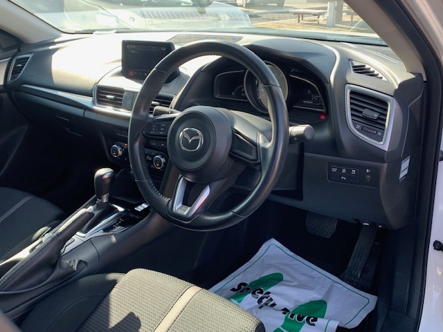 アクセラセダン