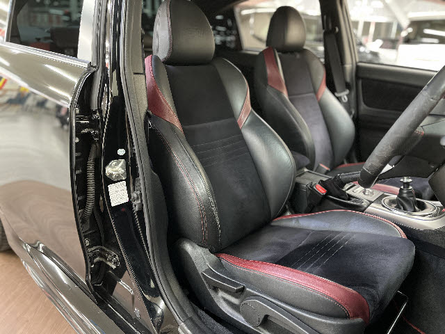 ＷＲＸ＿ＳＴＩ＿革シート＿ＳＤナビ＿ＬＥＤライト＿６速ＭＴ