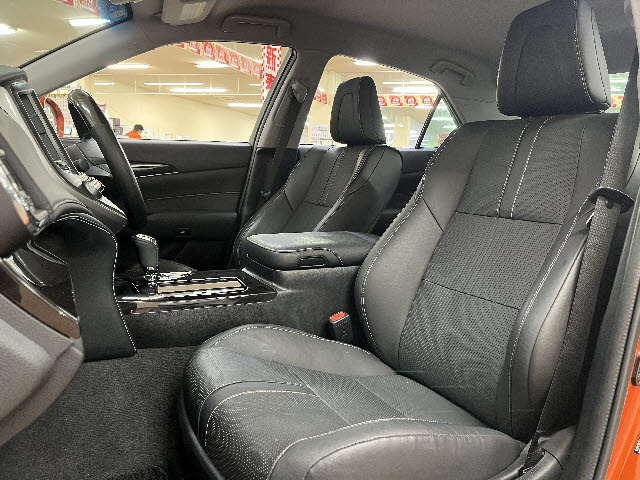 クラウンハイブリッド