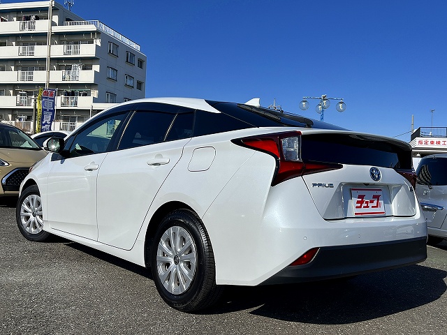 プリウス