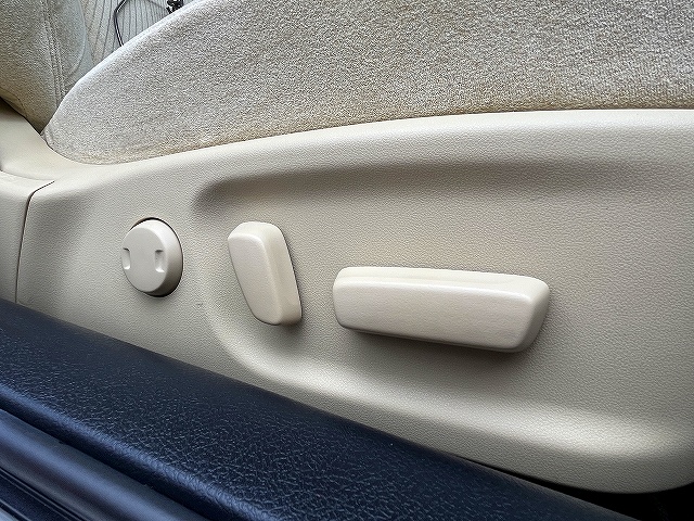 クラウンハイブリッド