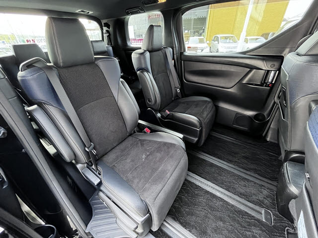 ヴェルファイア