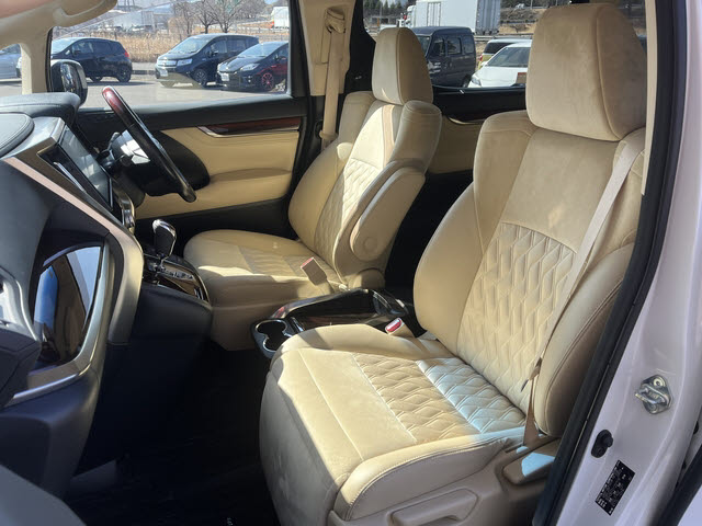 ヴェルファイア