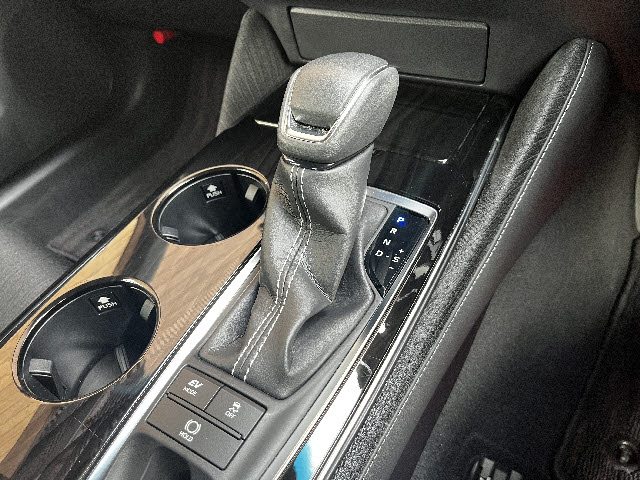 クラウンハイブリッド