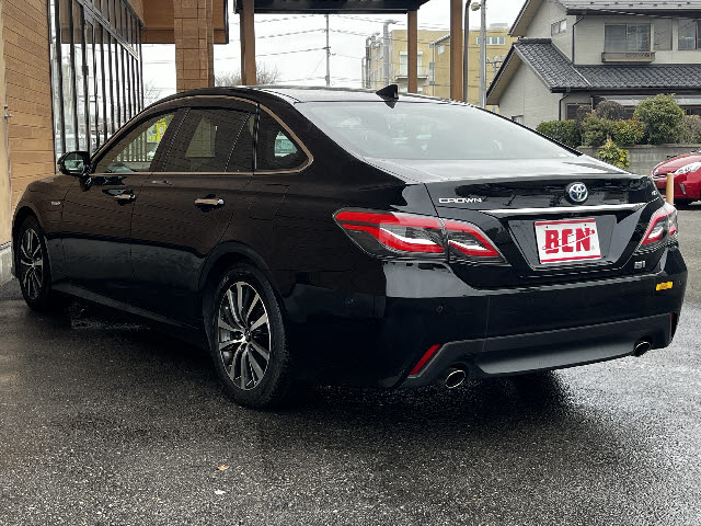 クラウンハイブリッド