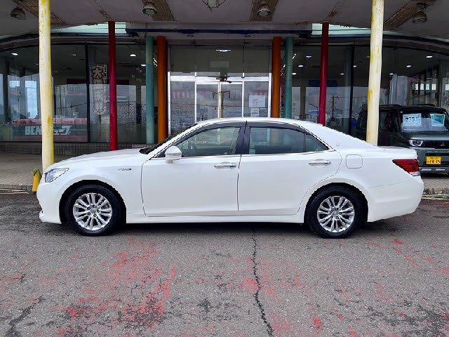 クラウンハイブリッド