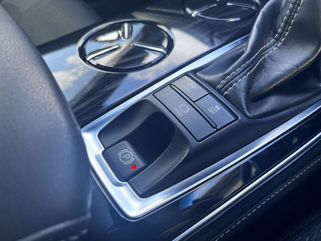 クラウンハイブリッド