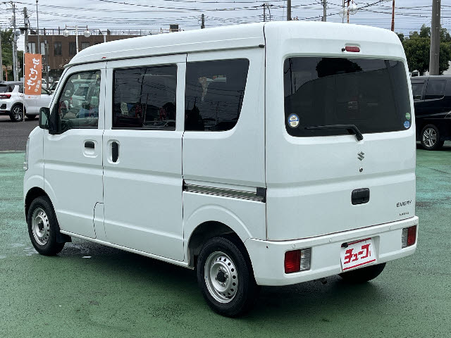 エブリー