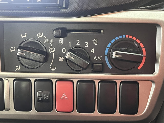 ダイナトラック