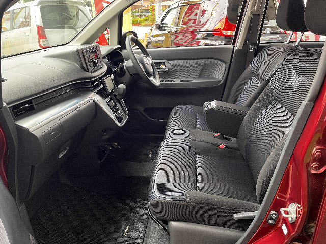 ムーヴカスタム