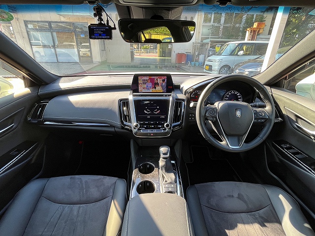 クラウンハイブリッド