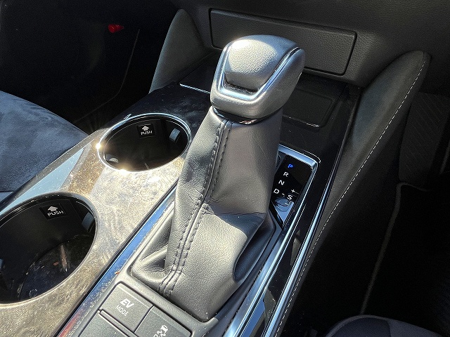 クラウンハイブリッド