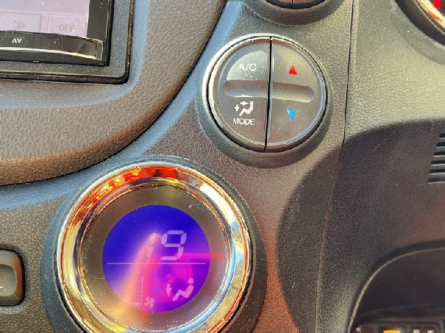 フィットシャトル