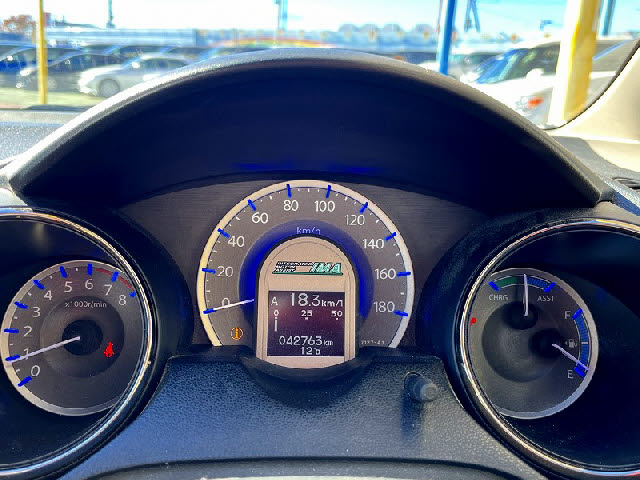 フィットシャトル