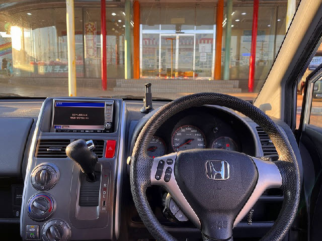 モビリオ＿スパイク