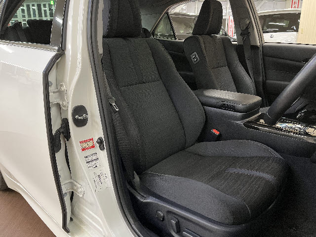 クラウンハイブリッド