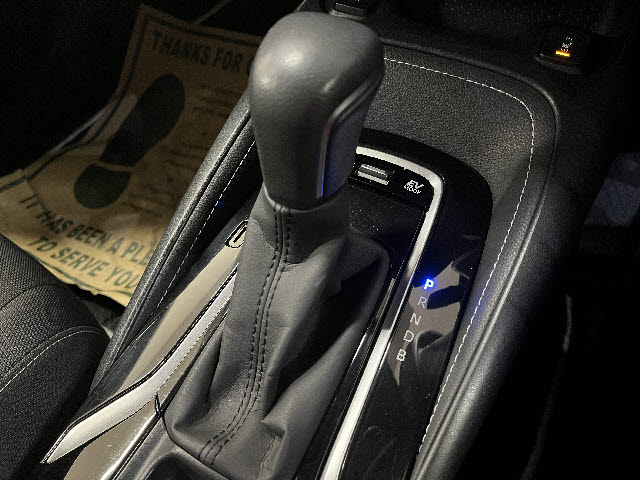 カローラスポーツ