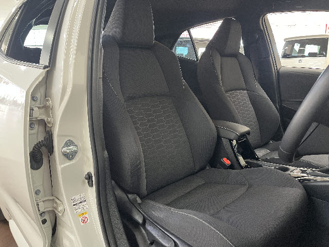 カローラスポーツ