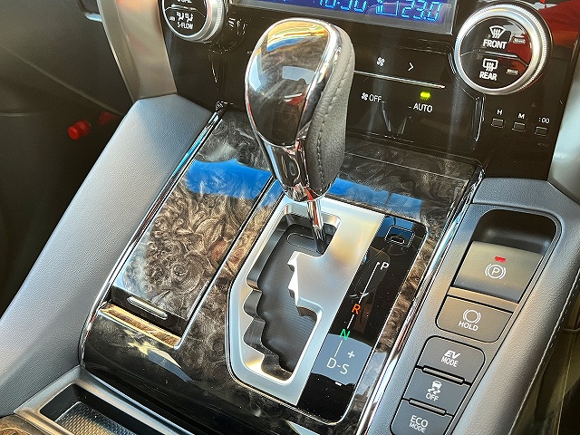 アルファードHV