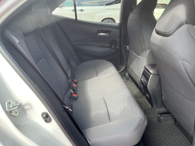 カローラスポーツ