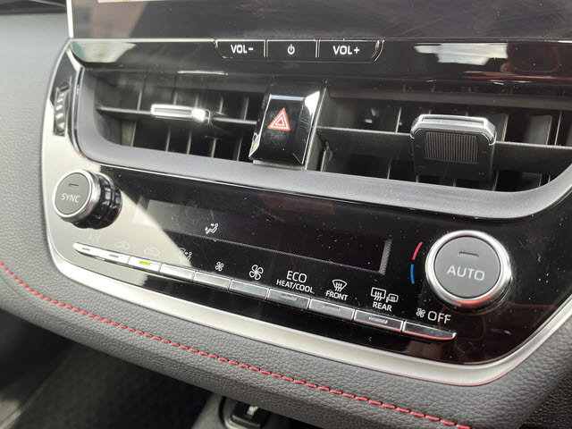 カローラスポーツ