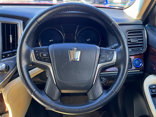 クラウンハイブリッド