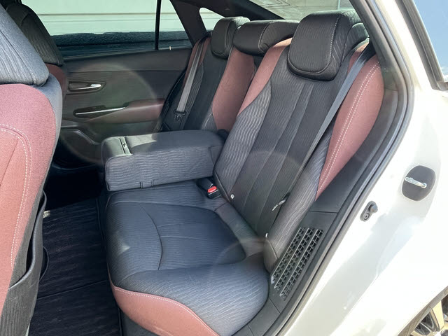 クラウンハイブリッド