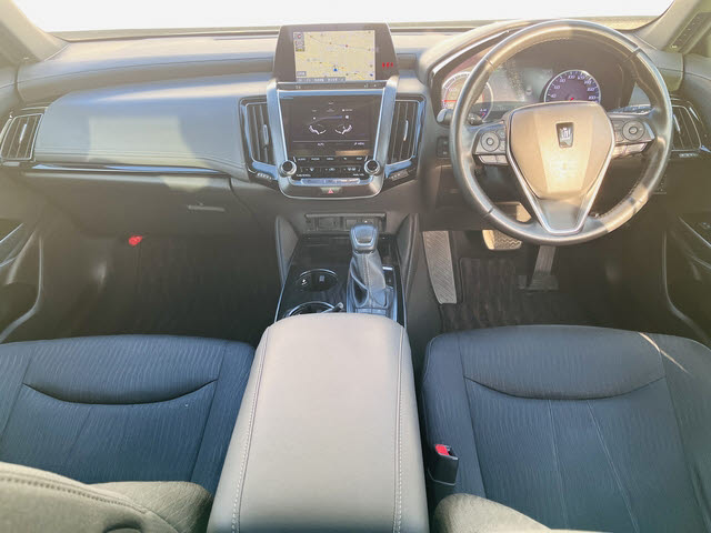 クラウンハイブリッド