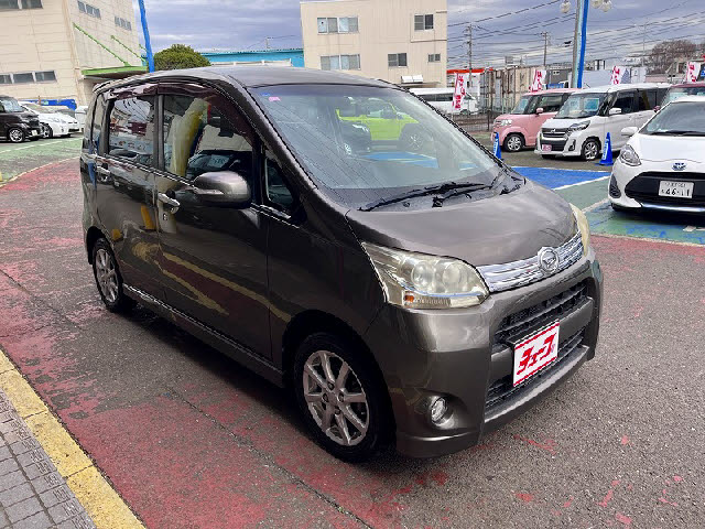 ムーヴカスタム