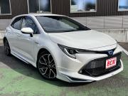 カローラスポーツ…